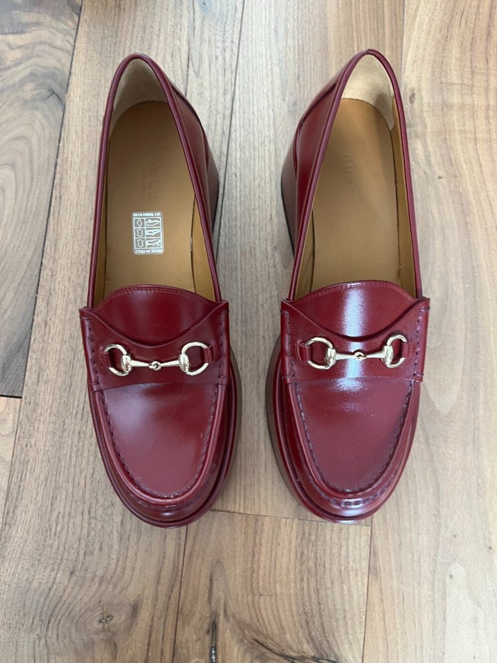 Gucci  Horsebit Accent Leather Loafers